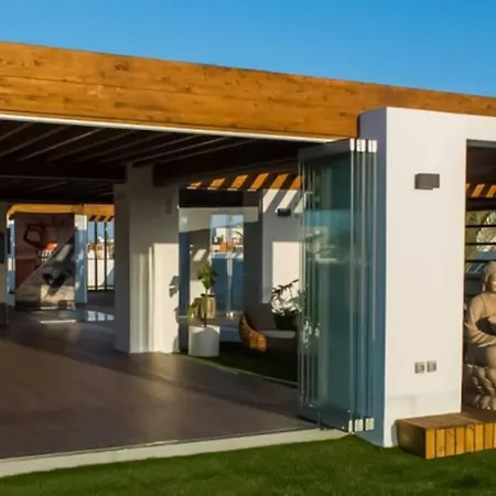 Apartman B-rent Bristol Surf & Fun *