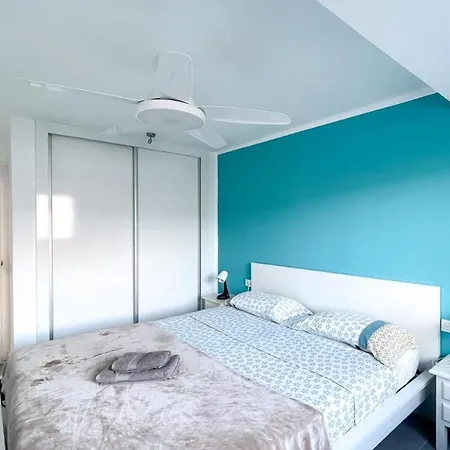 B-rent Bristol Surf & Fun Apartman *