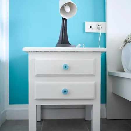 B-rent Bristol Surf & Fun קורלחו